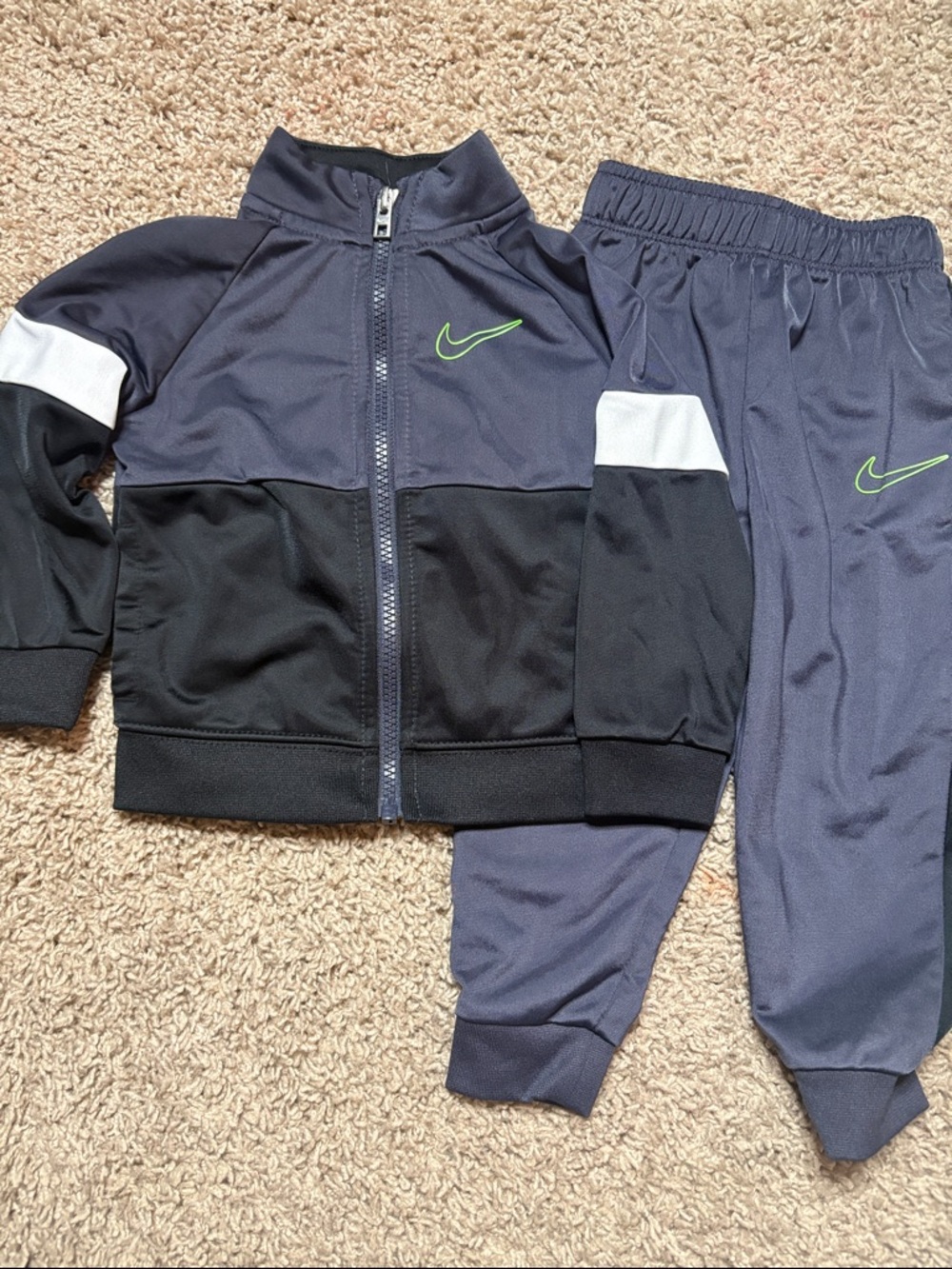 Nike Kids Gray & Black Jacket and Jogger Set with Lime Swoosh- never worn